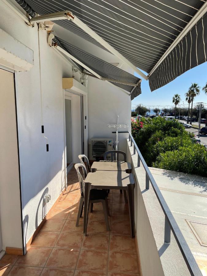 Residence San Paolisa Hyères Exterior foto